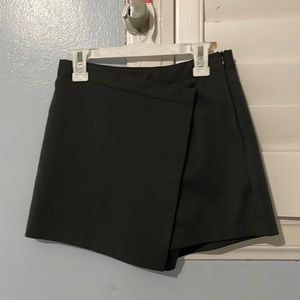 grey skort size s (fits like xs) normal wear